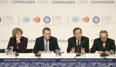 UN Secretary General Ban Ki-moon (2nd R) speaks at a news conference with UN climate chief Yvo de Boer (R), Denmark's Prime Minister Lars Lokke Rasmussen (2nd L) and COP15 president Connie Hedegaard during the UN Climate Change Conference 2009 in Copenhagen December 15, 2009.REUTERS/Ints Kalnins