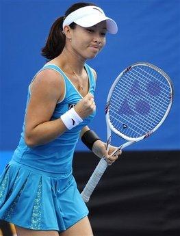 China's Zheng Jie celebrates a point won against compatriot Peng Shuai at the Australian Open tennis championship in Melbourne, Australia, Monday Jan. 18, 2010.[Photo/Agencies]