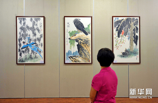 8月25日，觀眾在參觀展覽。新華網圖片 郭程 攝