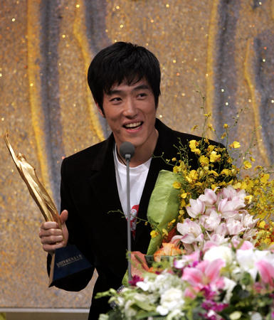 劉翔在2005年體壇風雲人物頒獎盛典上。
