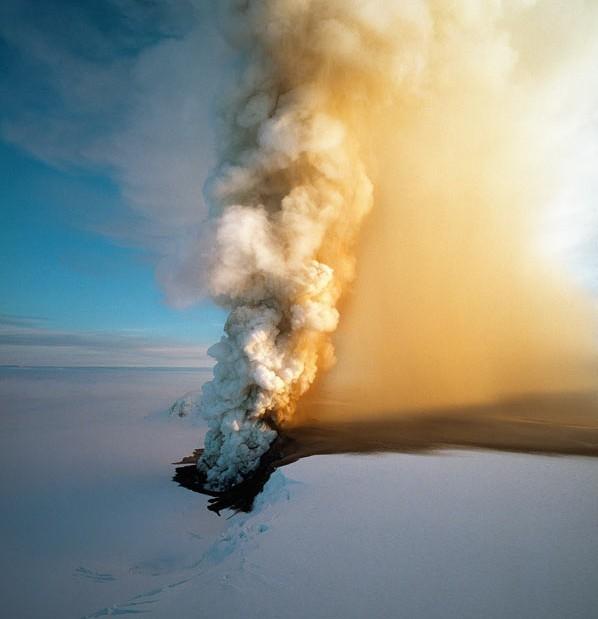 Volcanic eruptions, common throughout Iceland錛噑 history, are often triggered by seismic activity when the Earth錛噑 plates move and when magma from deep underground pushes its way to the surface
