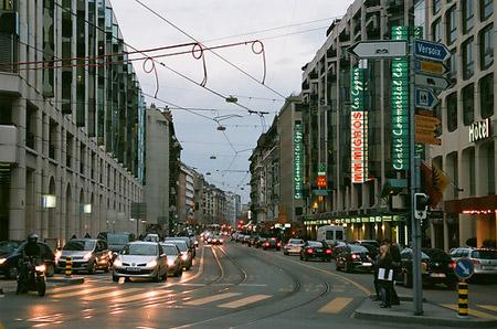 Rue de Lausanne is one of the main roads which takes out from the city centre. 