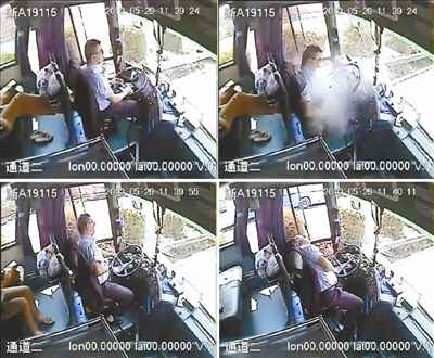 事發客車內監控錄像顯示：駕駛員吳斌被鐵塊砸中，忍著劇痛完成一系列完整的安全停車措施後，最終癱在座位上（視頻截圖）。 新華社發