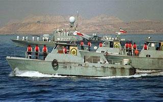 Iranian Navy boats during 2000 maneuvers. (Xinhua/AFP File Photo)