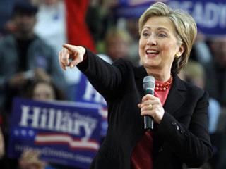 Democratic presidential candidate U.S. Senator Hillary Clinton (D-NY) takes a question at a campaign stop in Nashua, New Hampshire Jan. 6, 2008. (Xinhua/Reuters Photo)