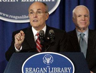 Former New York City Mayor Rudy Giuliani speaks at the Ronald Reagan Presidential Library in Simi Valley, California January 30, 2008 where he formally withdrew from the Republican presidential nomination race and endorsed Republican presidential candidate John McCain. REUTERS/Robert Galbraith 