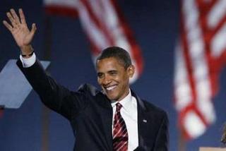 Democratic presidential candidate Barack Obama acknowledges the supporters at the election night rally in Chicago, the United States, on Nov. 4, 2008, after he won the presidential election.(Xinhua Photo/Zhang Yan)