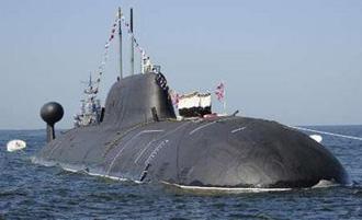 Russian seamen line up on an unidentified submarine believed to be an Akula-class submarine during a military parade training in Vladivostok in this July 25, 2008 file photo.REUTERS/Yuri Maltsev