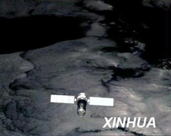 The accompanying satellite of Shenzhou VII orbital module has accomplished its preset mission after 100 days in space, the Beijing Aerospace Control Center (BACC) said on January 4, 2009. 