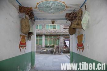 Air dried beef, photo by Wang Fei from CTIC.