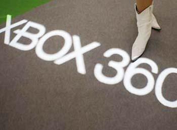 A model stands at Microsoft Corp.'s Xbox 360 display at the Tokyo Game Show in Chiba, east of Tokyo September 20, 2007. (Xinhua/Reuters Photo)