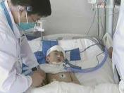 Urumqi se vuelca en la recuperación de un niño, herido en los disturbios
