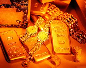 With no end in sight to an ever-deepening crisis in financial markets, gold is emerging once again as number one choice for many who do not know where else to put their money.