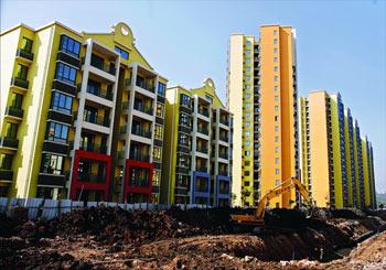 The first batch of affordable houses in Guangzhou are a long way from being sold out. 