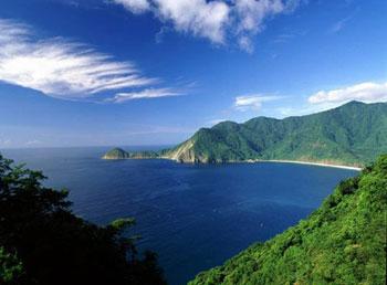 As Taiwan prepares to welcome tourists from the mainland, many of the island's scenic spots are being refurbished.