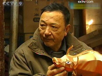 Cao Zhenrong, lantern craftsman