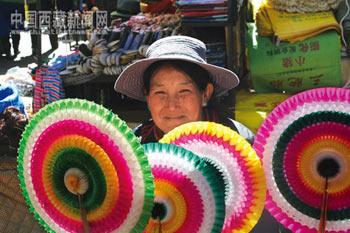 In the southwestern part of China, Tibetans are busy preparing for their new year -- the Losar festival.