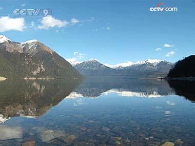 During the past winter, Tibet entertained more than 20 thousand foreign tourists. 