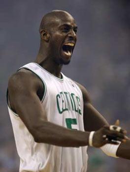 Boston Celtics Kevin Garnett yells during the pregame against the Cleveland Cavaliers before Game 1 of their NBA Eastern Conference semi-final basketball playoff series in Boston, Massachusetts May 6, 2008.(Xinhua/Reuters Photo)