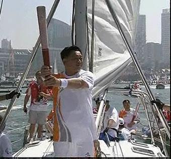 The Paralympic flame is touring the Olympic sailing city, Qingdao, along the Modern China route.