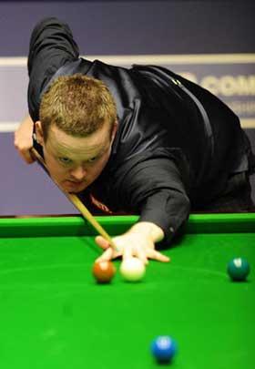 Shaun Murphy avoided a surprise defeat against Andrew Higginson by coming from 7-6 down for a 10-8 victory. 