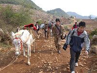 2005年5月雲南丘北《潮濕的關注》小片拍攝