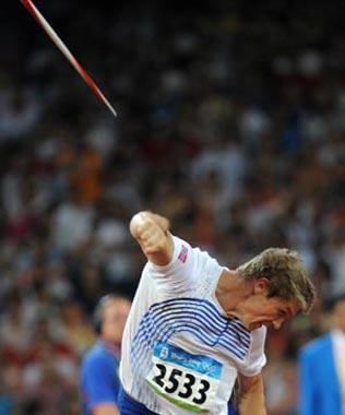 Andreas Thorkildsen of Norway competes during the men's javelin throw final at the National Stadium, also known as the Bird's Nest, during Beijing 2008 Olympic Games in Beijing, China, Aug. 23, 2008. Andreas Thorkildsen won the title with 90.57 metres and set a new Olympic record.(Xinhua Photo)