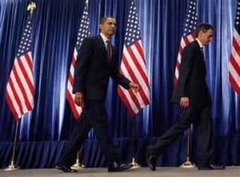 President-elect Barack Obama (L) leaves the podium with Timothy Geithner, president of the New York Federal Reserve Bank, after announcing that he will become Treasury Secretary during a news conference in Chicago, November 24, 2008.(John Gress/Reuters)