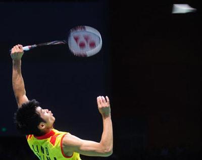 Lin Dan of China competes during the men's s singles gold medal match of the Beijing 2008 Olympic Games badminton event in Beijing, China, Aug. 17, 2008. Lin Dan won the match over Lee Chong Wei of Malaysia and got the gold medal. (Xinhua Photo)