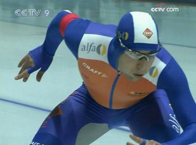 The Dutch team emerged victorious in the men's long track speed skating. Arjen Van Der Kieft able to earn his second gold medal of the event. 