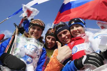 Russia's athletes celebrate after winning the mixed relay of biathlon in the 24th World Winter Universiade at the Maoershan Ski Resort in Maoershan Town 85km southeast from Harbin, capital of northeast China's Heilongjiang Province, Feb. 27, 2009. Russia won the gold of the event. (Xinhua/Liao Yujie) 