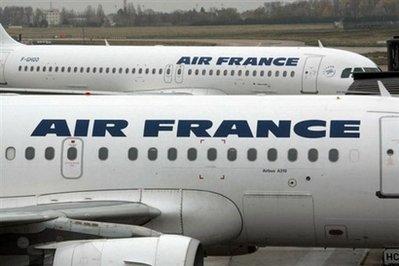 Two Air France passenger planes at Charles De Gaulle airport in Paris. An Air France passenger jet with 215 people on board is missing after dropping off radar over the Atlantic off the Brazilian coast Monday, a Paris airport official said.(AFP/File/Jacques Demarthon) 