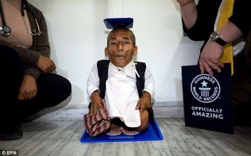 尼泊爾72歲老人被確認世界最矮至今未婚（組圖）