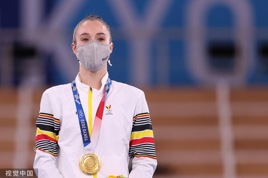 [圖]體操女子高低杠決賽：比利時德維爾獲得金牌