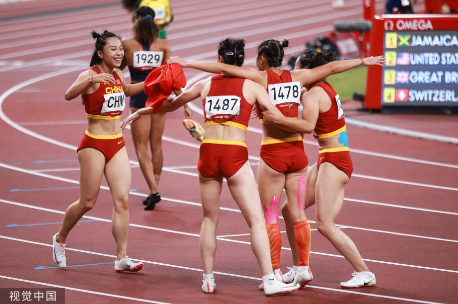 [圖]女子4×100米決賽中國獲第六 牙買加奪冠