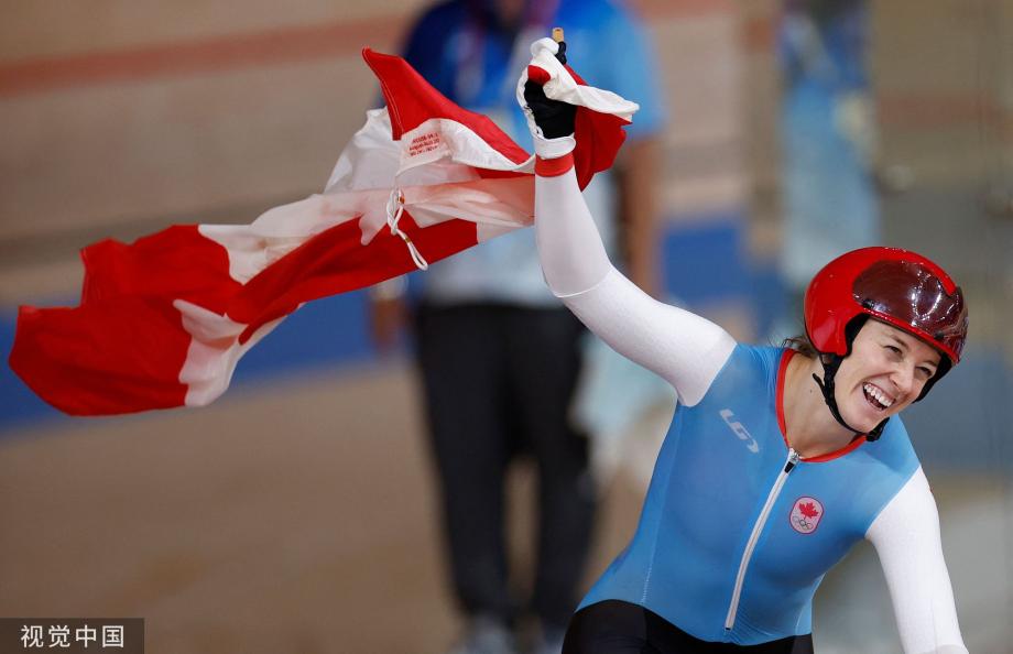 [圖]場地自行車女子爭先賽 加拿大選手米歇爾奪冠