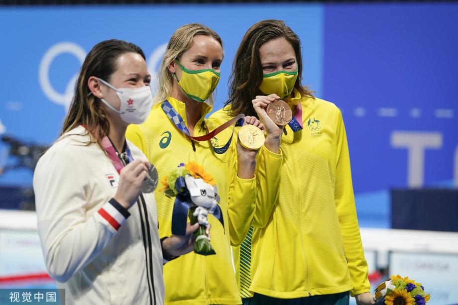 [圖]女子100米自由泳決賽：何詩蓓摘銀 麥凱恩奪冠