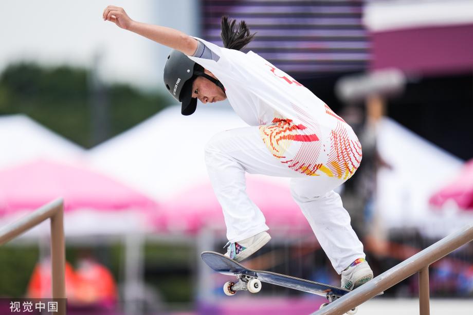 [圖]滑板女子街式賽：日本小將摘金 曾文蕙獲第六