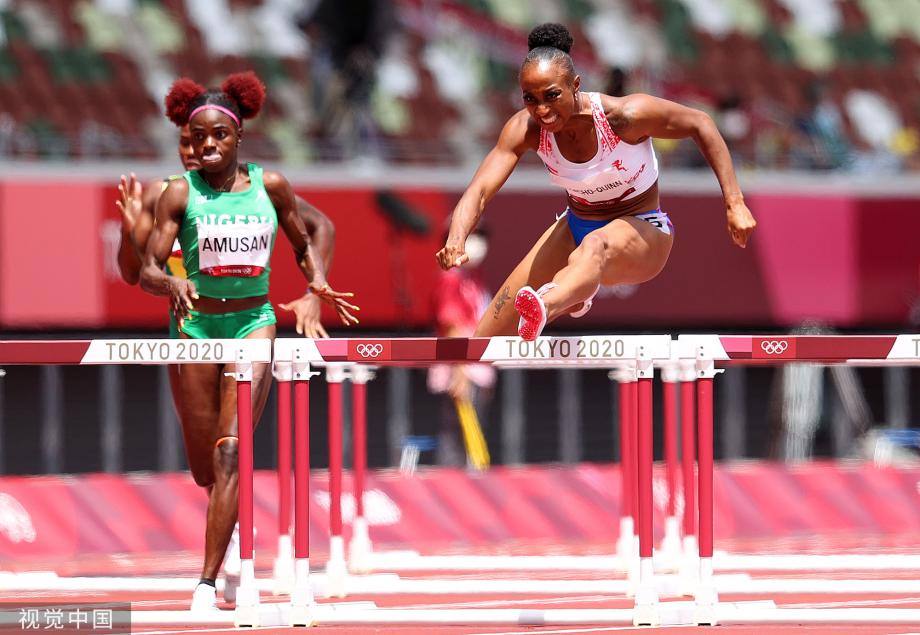 [圖]女子100米欄-波多黎各選手卡馬喬-奎因奪金