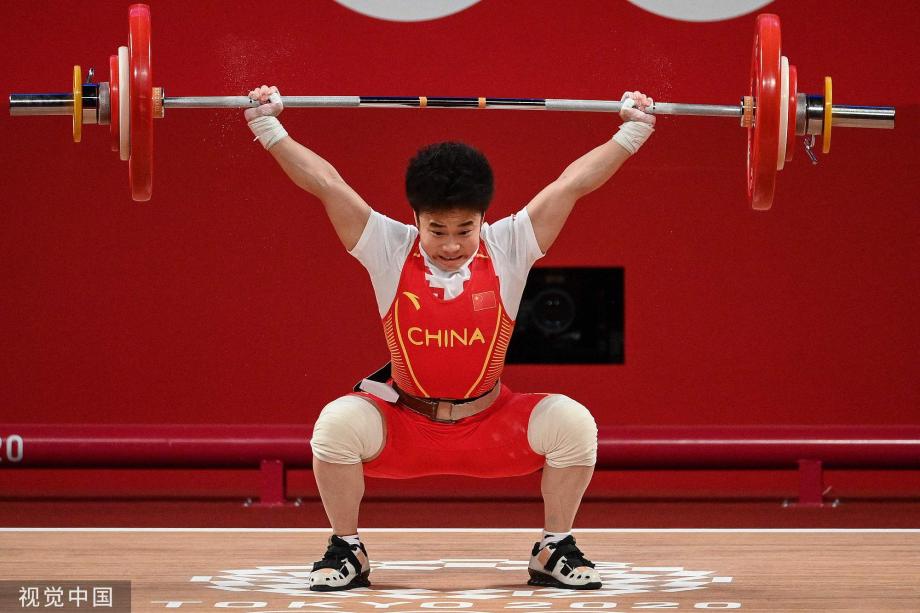 [圖]舉重女子49公斤級 侯志慧奪冠拿下中國第二金
