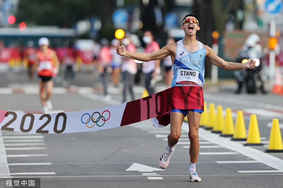 [圖]田徑男子20公里競走決賽 斯塔諾獲得金牌