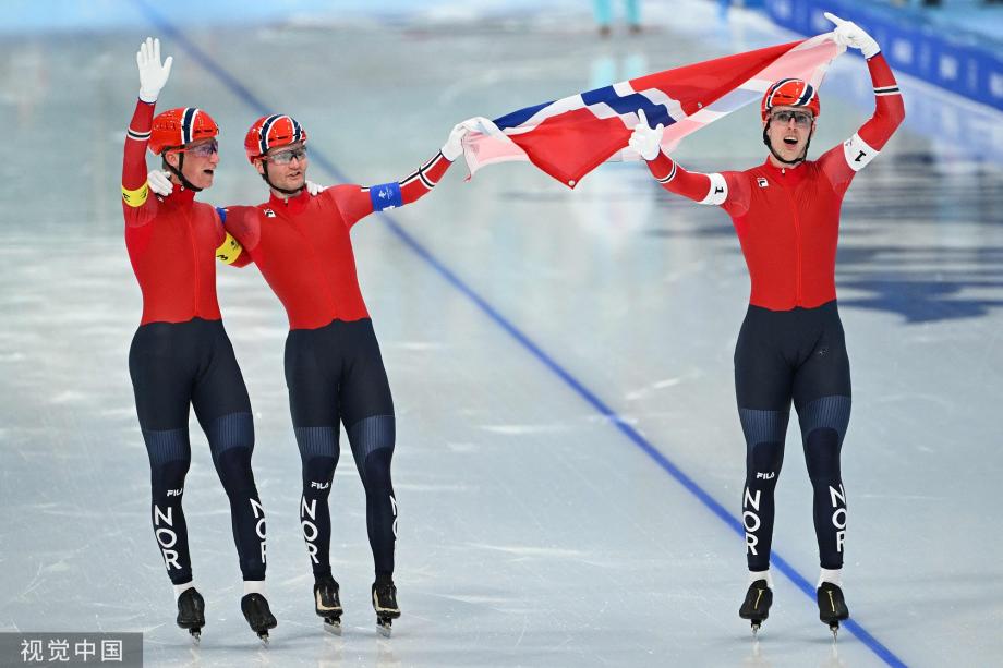 [圖]冬奧速度滑冰男子團體追逐決賽 挪威奪金
