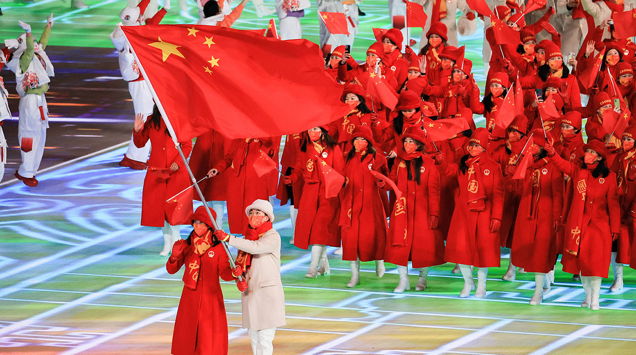 [圖]開幕式上的最美中國紅！中國體育代表團入場
