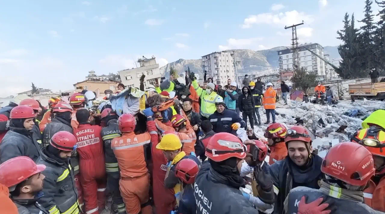 土耳其地震救援現場