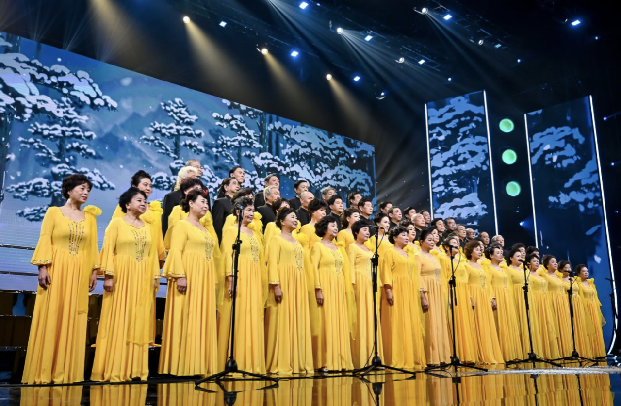 北京北大荒合唱團集體亮相