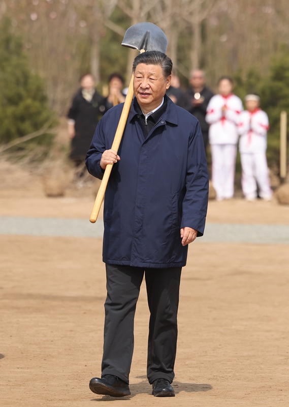 2024年4月3日，習近平總書記來到北京市通州區潞城鎮參加首都義務植樹活動。