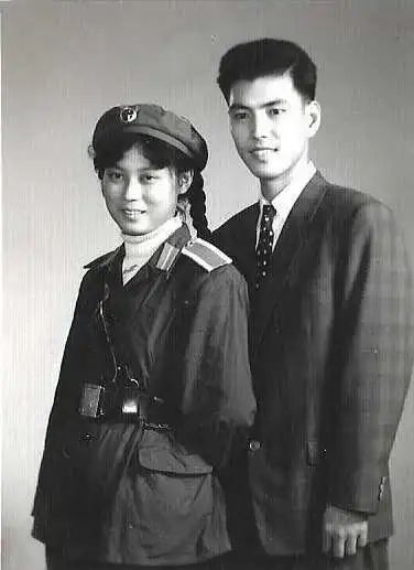 江康與妻子
