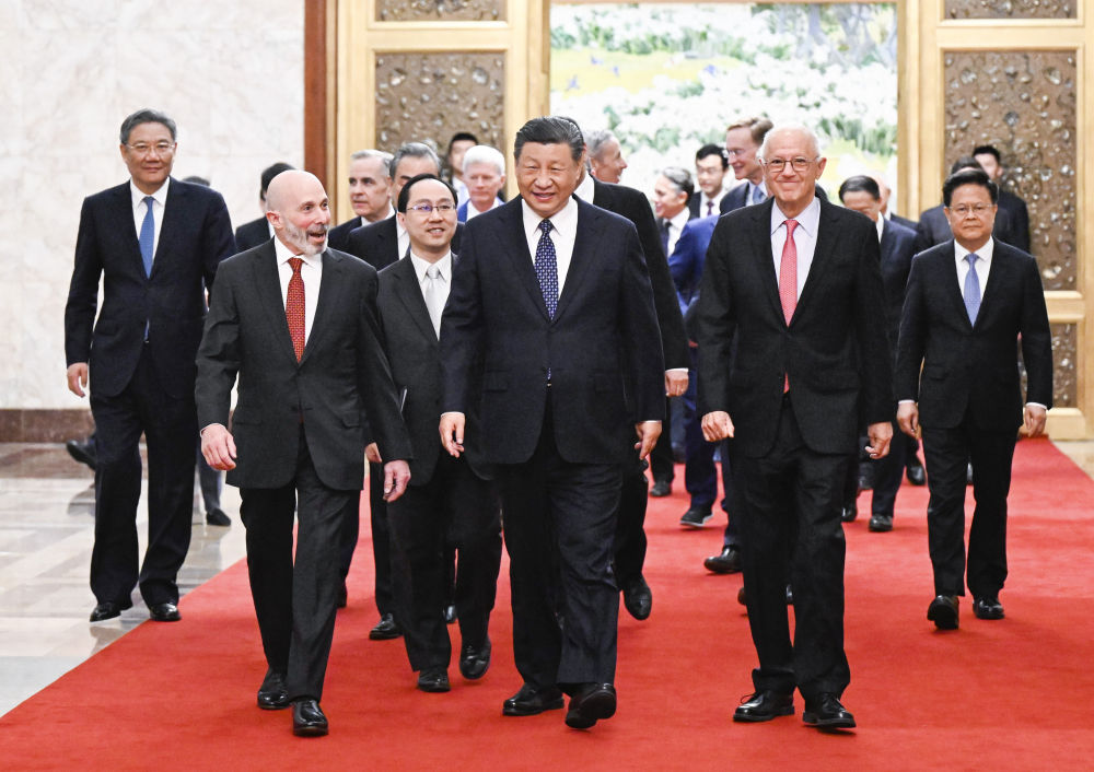 3月27日，國家主席習近平在北京人民大會堂集體會見美國工商界和戰略學術界代表。新華社記者 申宏 攝