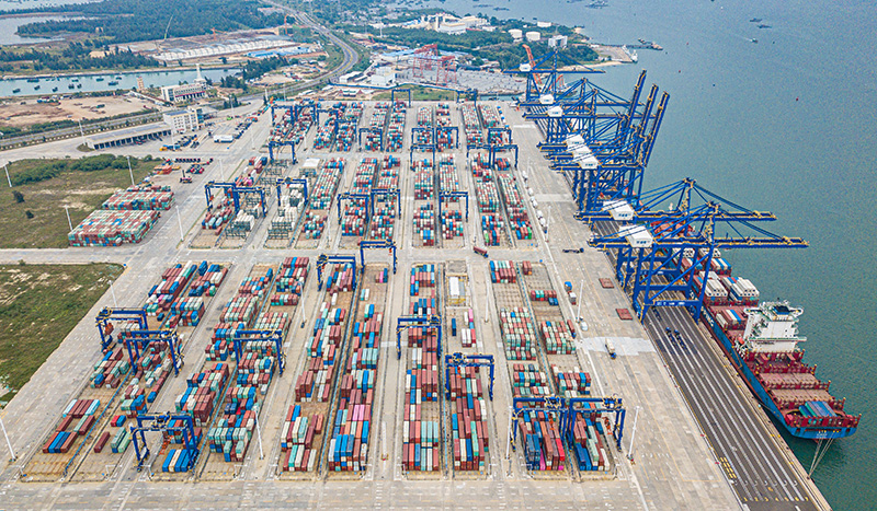 2022年11月5日，在海南洋浦經濟開發區拍攝的洋浦國際集裝箱碼頭。
