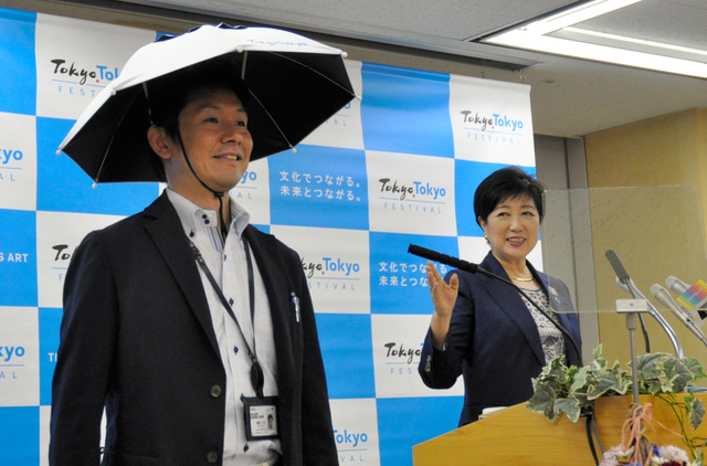 東京奧運會推出頭戴式遮陽傘 日本網友吐槽：太土（圖片來源：朝日新聞網站）